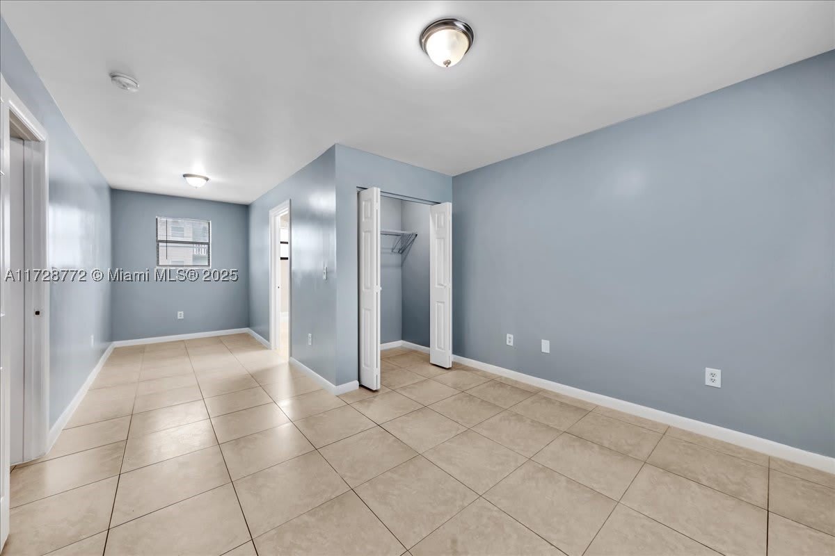 365 NW 8th St – photo 4
