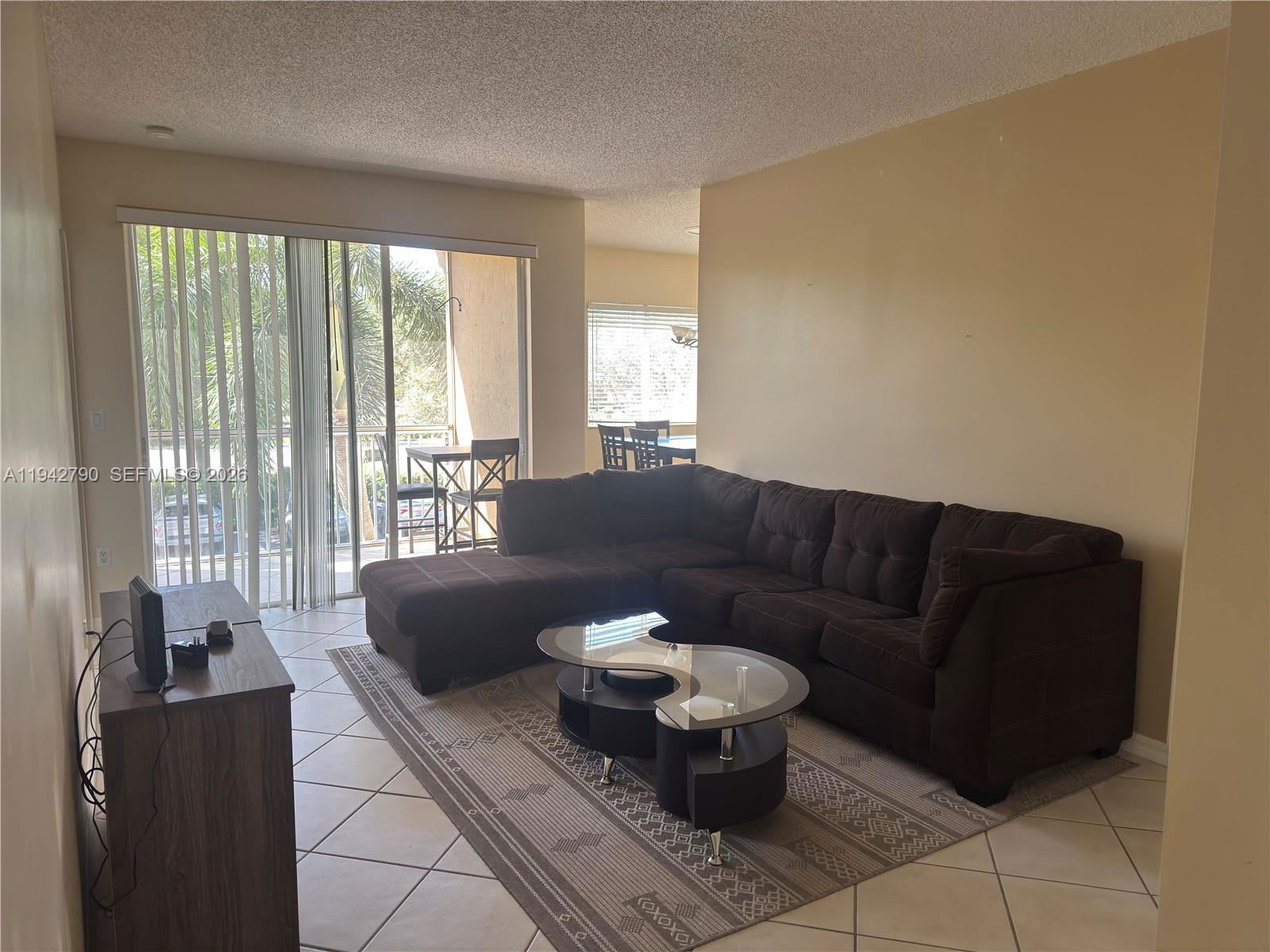 7085 Nova Drive – photo 2