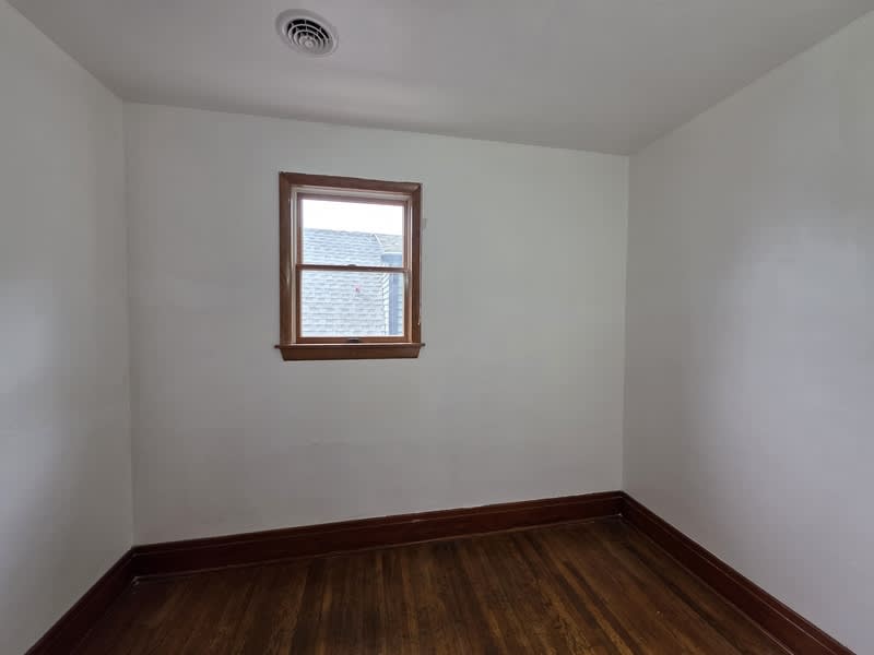 325 Barnard Street – photo 5