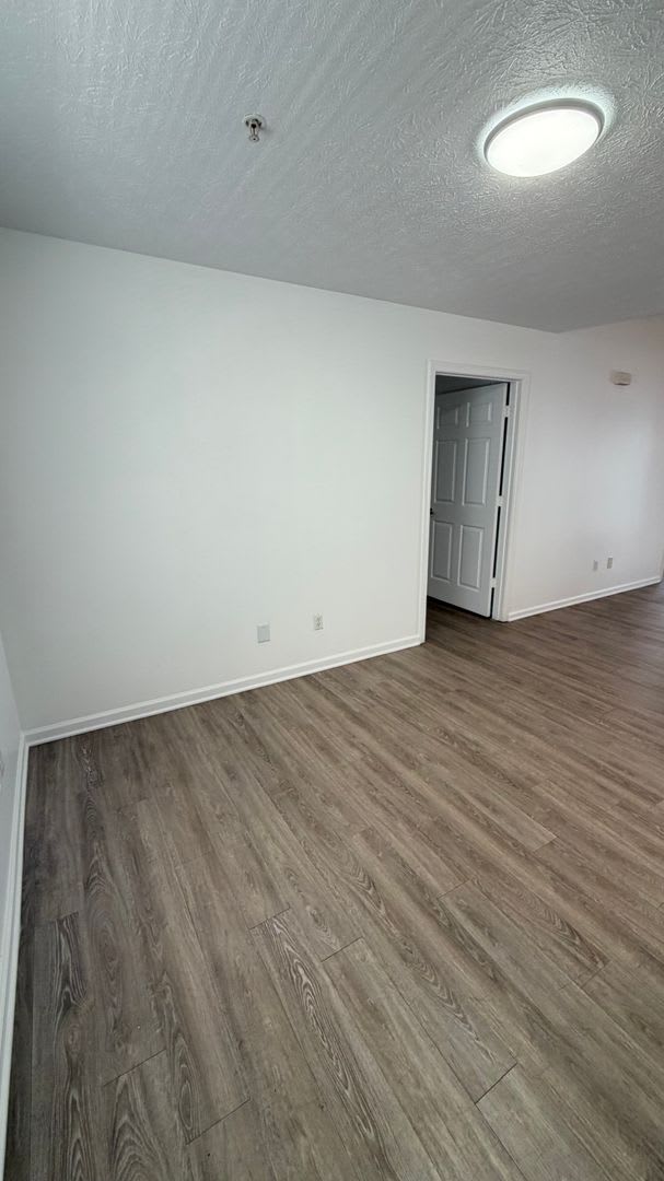 9129 Laird Street – photo 3