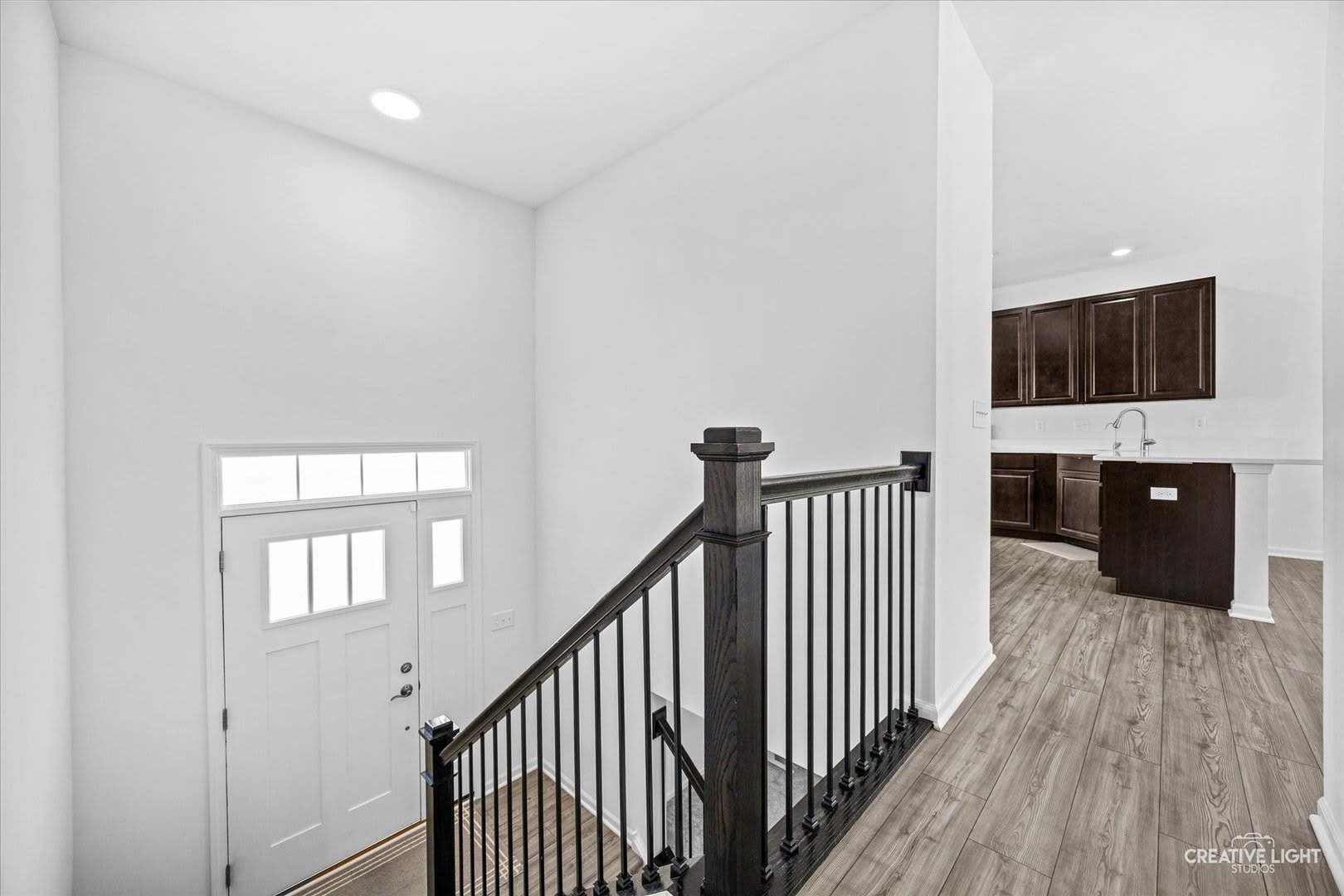 1097 Moraine Drive – photo 2