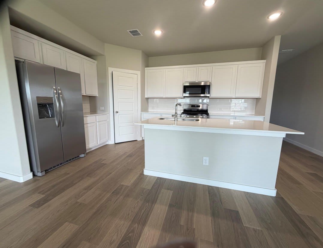 517 River Ridge Drive – photo 2