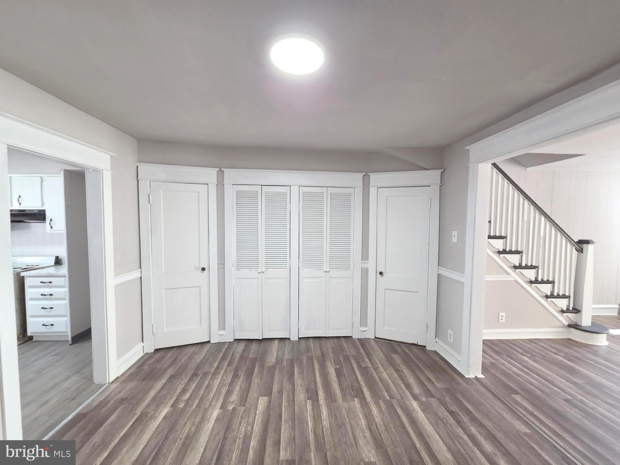 4020 HOWLAND Street – photo 5