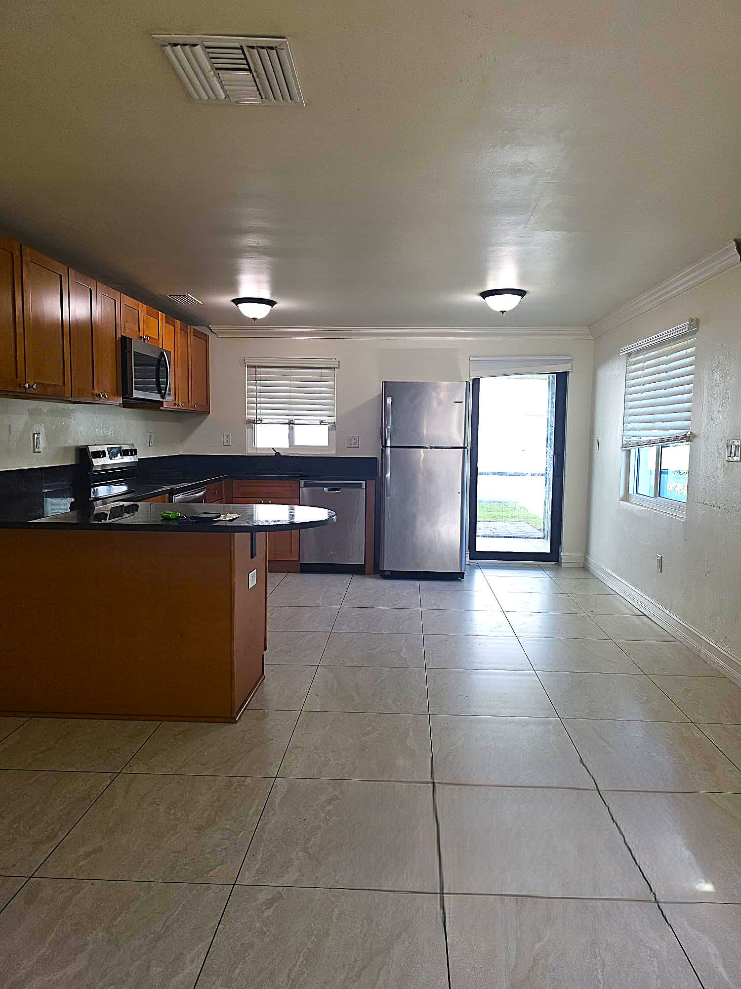 682 108th Avenue North – photo 1
