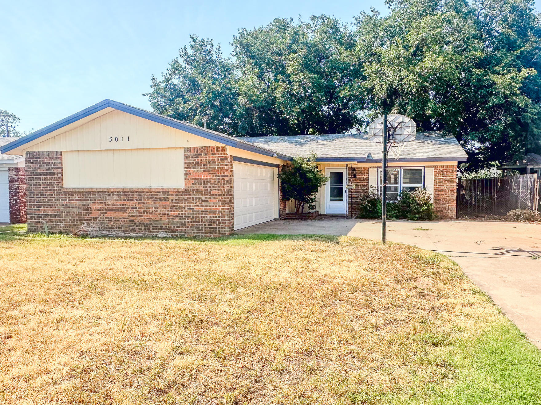 5011 52Nd St – photo 1