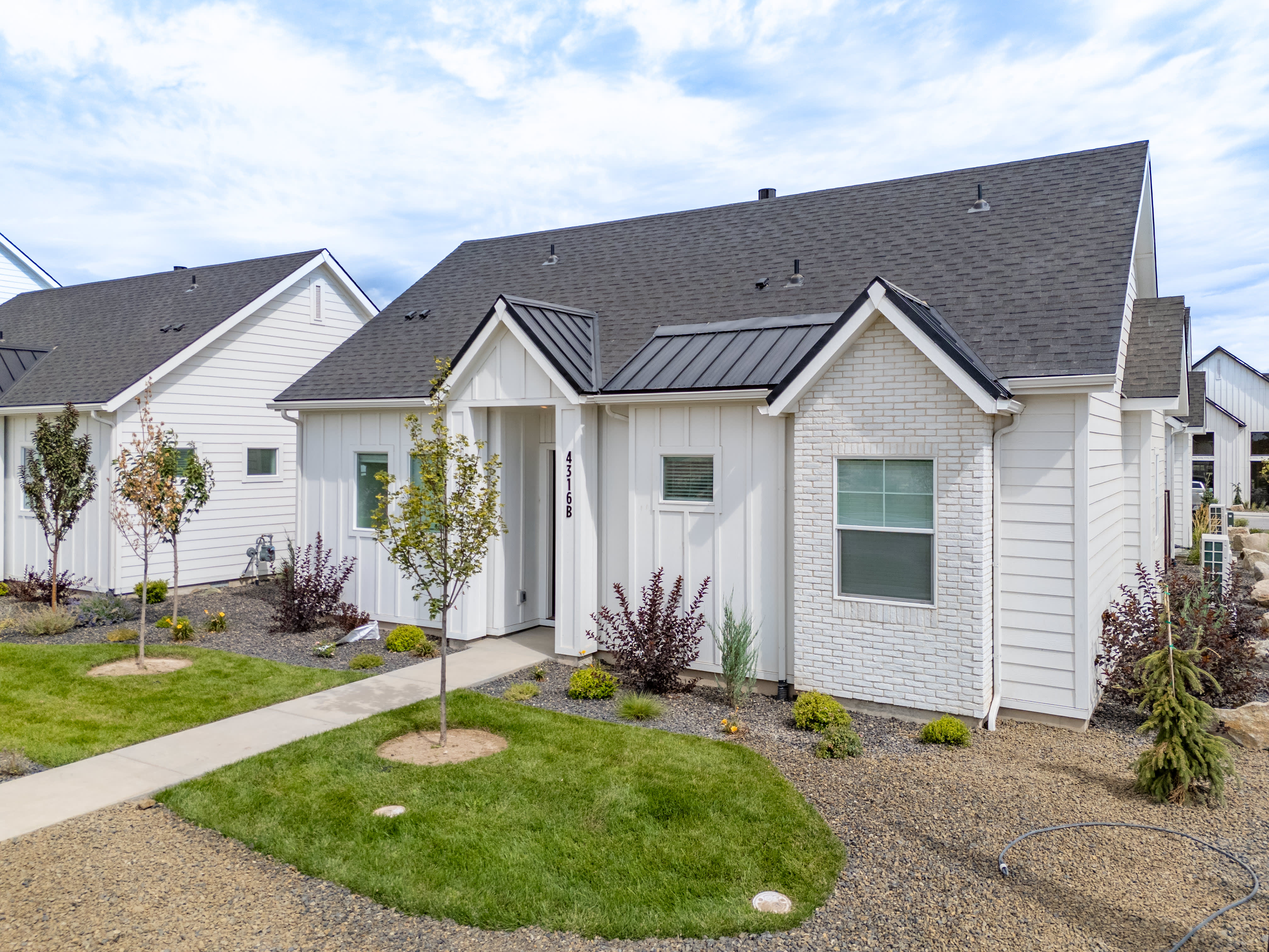 4209 Saylor Ln – photo 1
