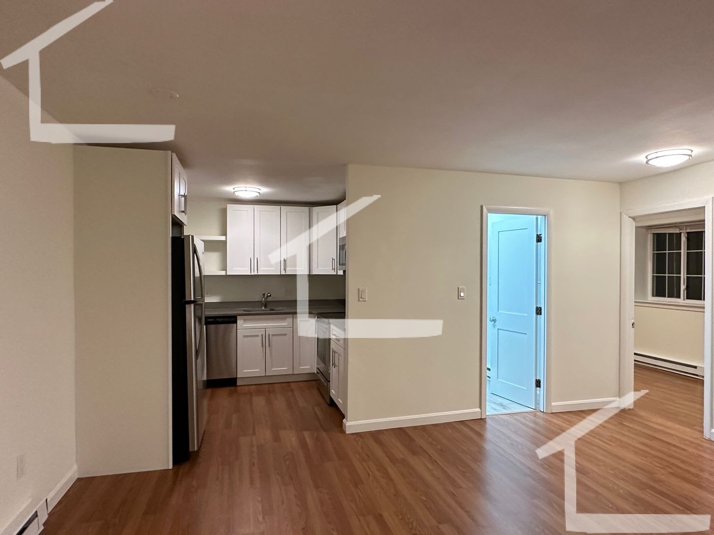Nicely renovated 2 bed near Cleveland Circle and the Green Line. – photo 4
