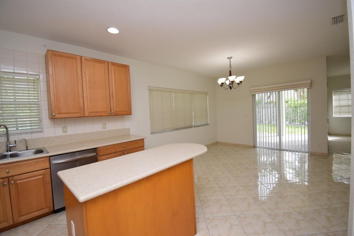 12693 Nw 7Th Street – photo 4
