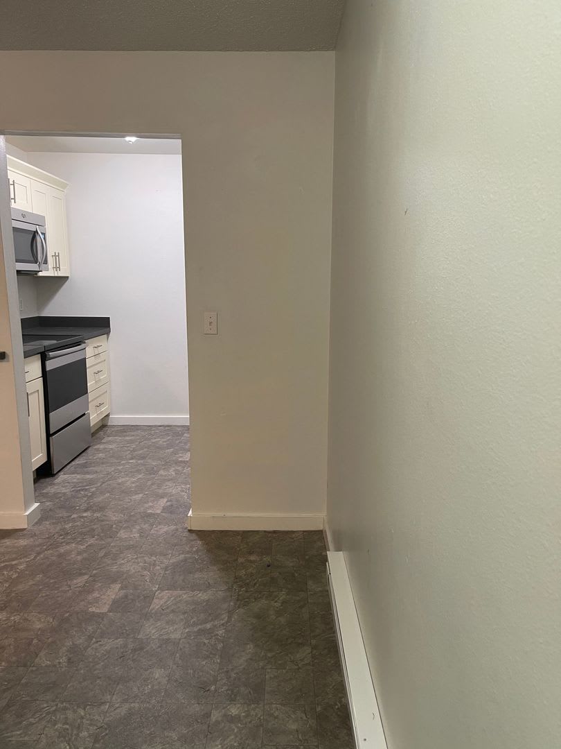 Ground Floor unit with a nice upgrade and small fenced Patio – photo 3