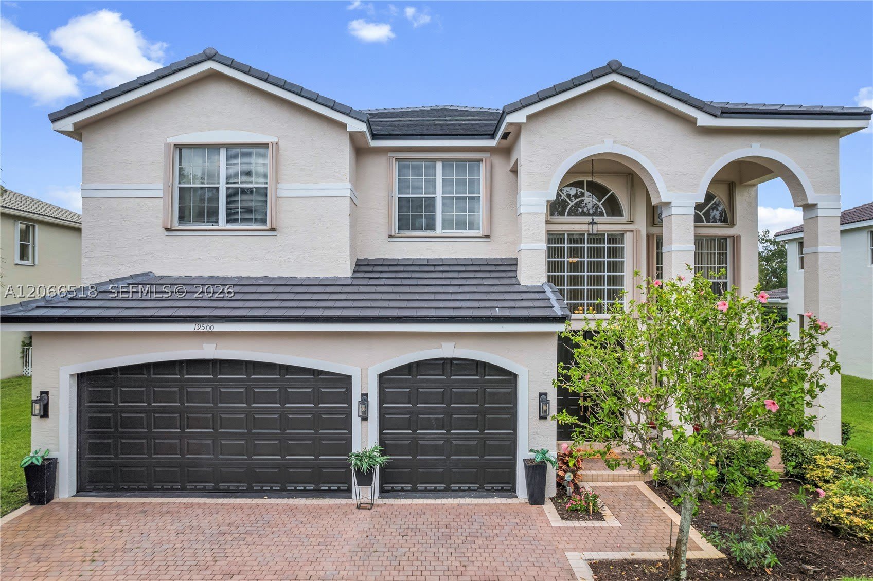 19500 SW 39th Ct – photo 1