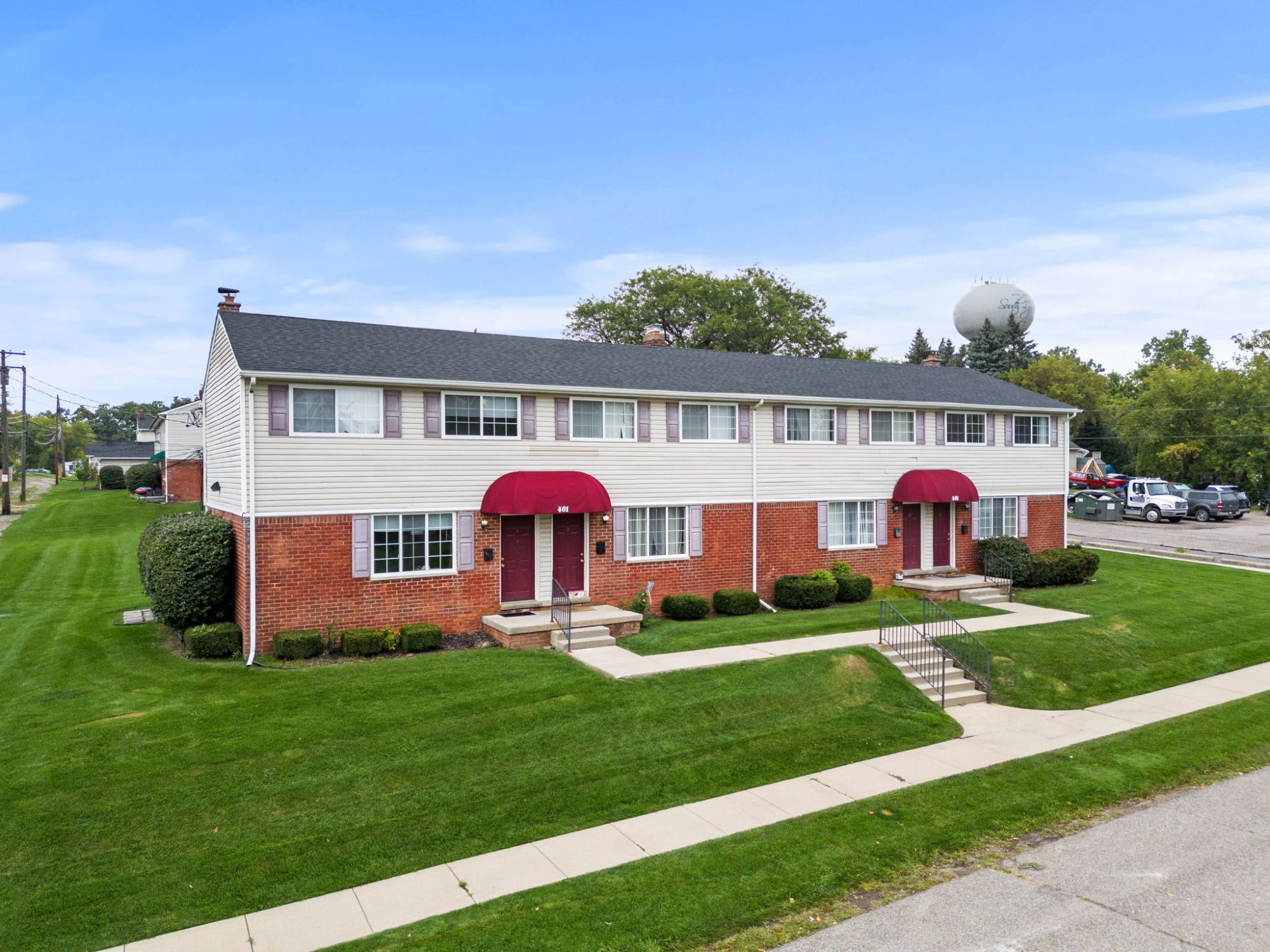Donovan Townhomes – photo 2