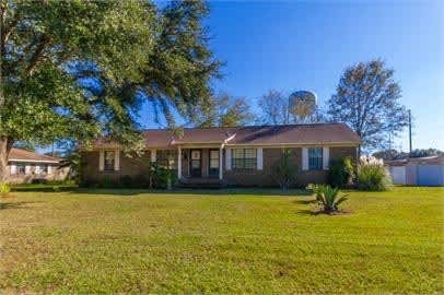 2BR/1BA Duplex unit in Foley – photo 1