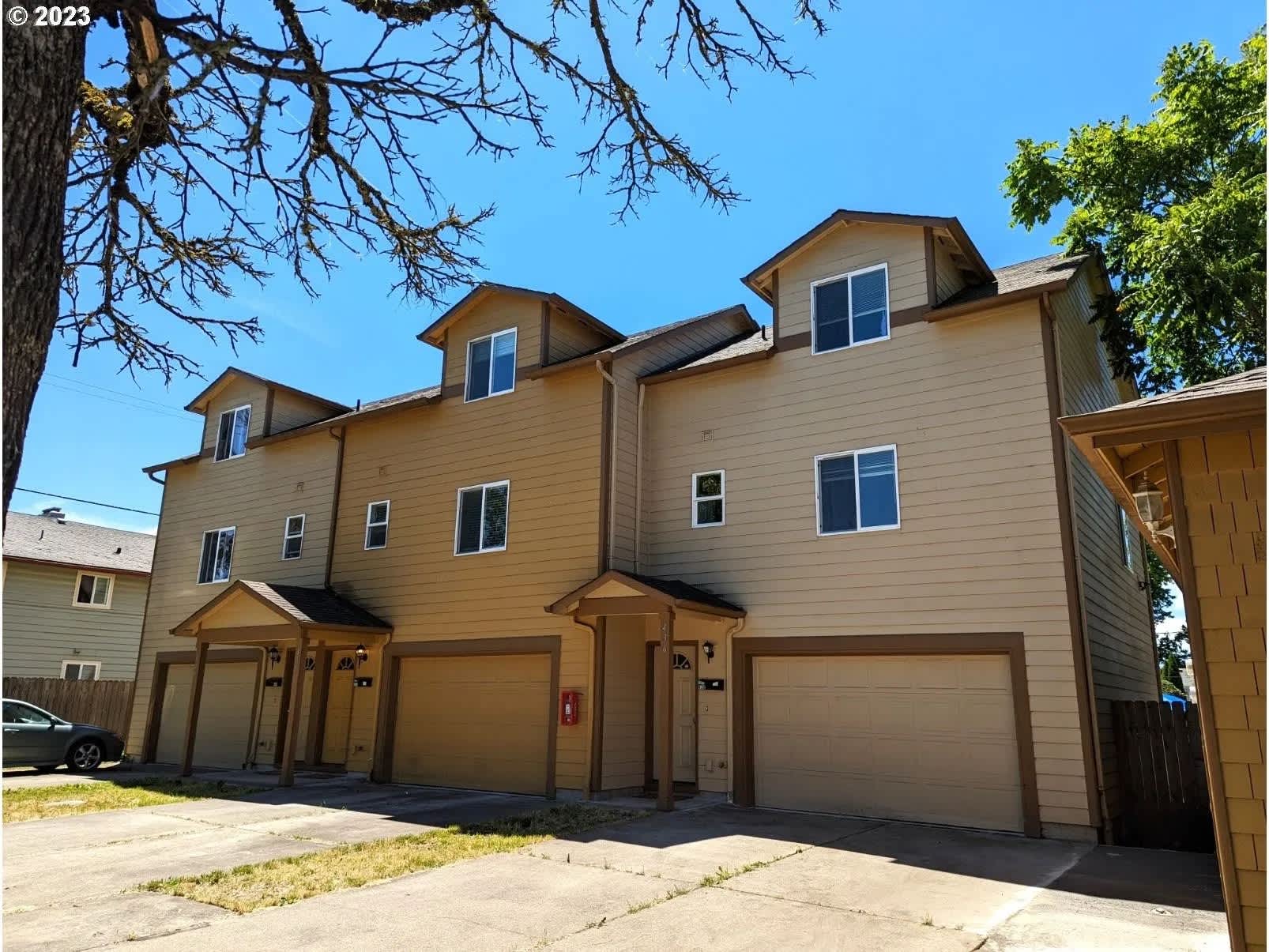 436 Norway Street Northeast – photo 1