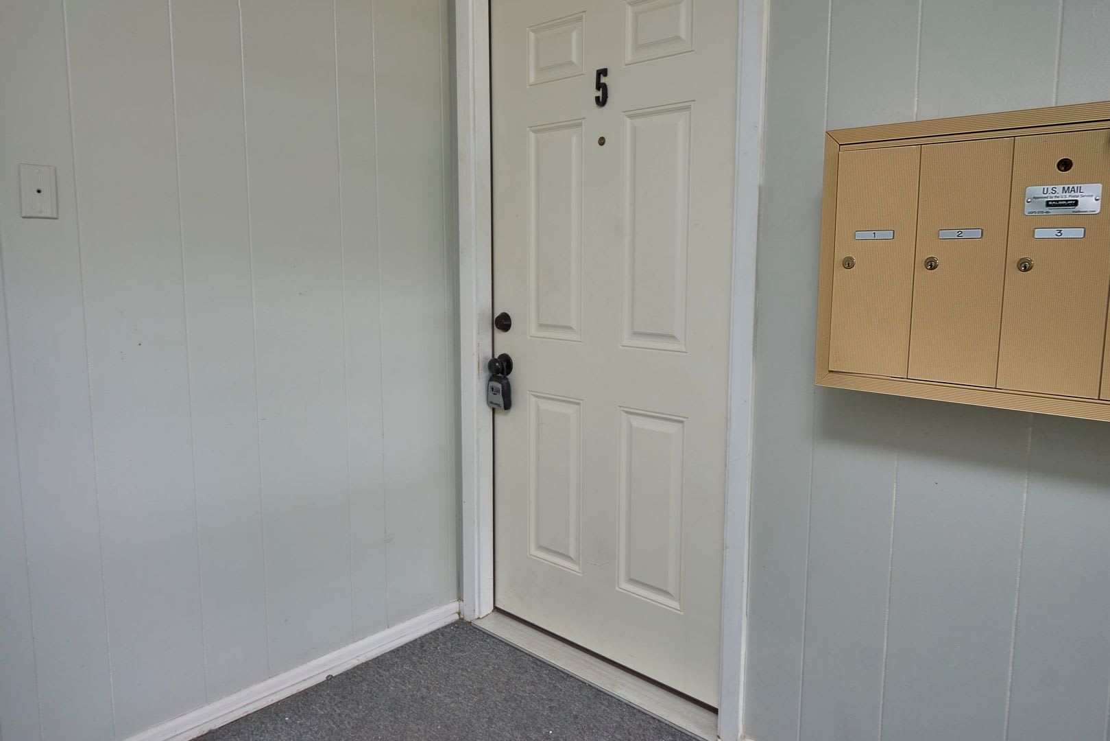 Excellent location! First Floor Condo in NEISD ready for move in Now – photo 2