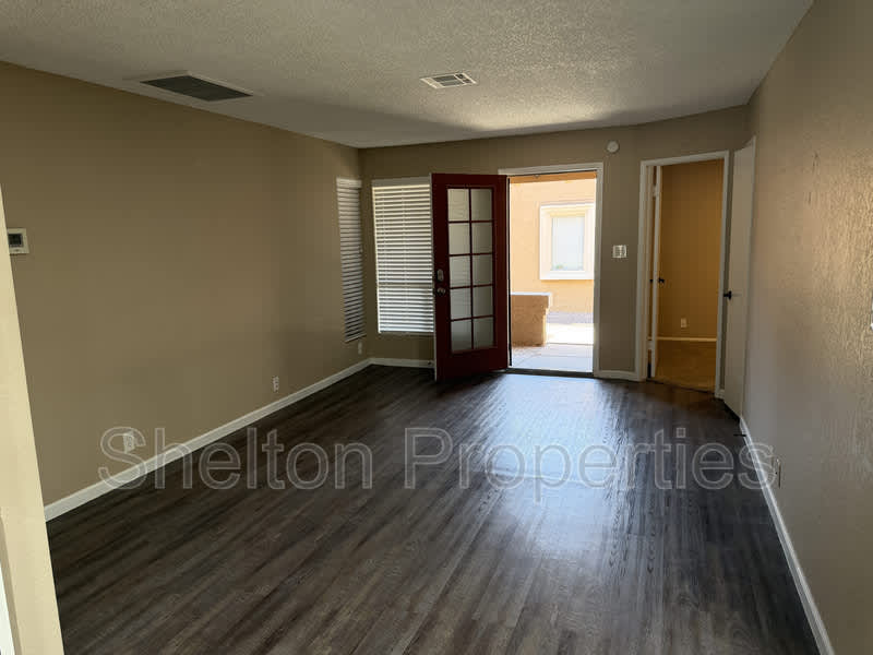 501 W Tonopah Dr Unit 7 – photo 5
