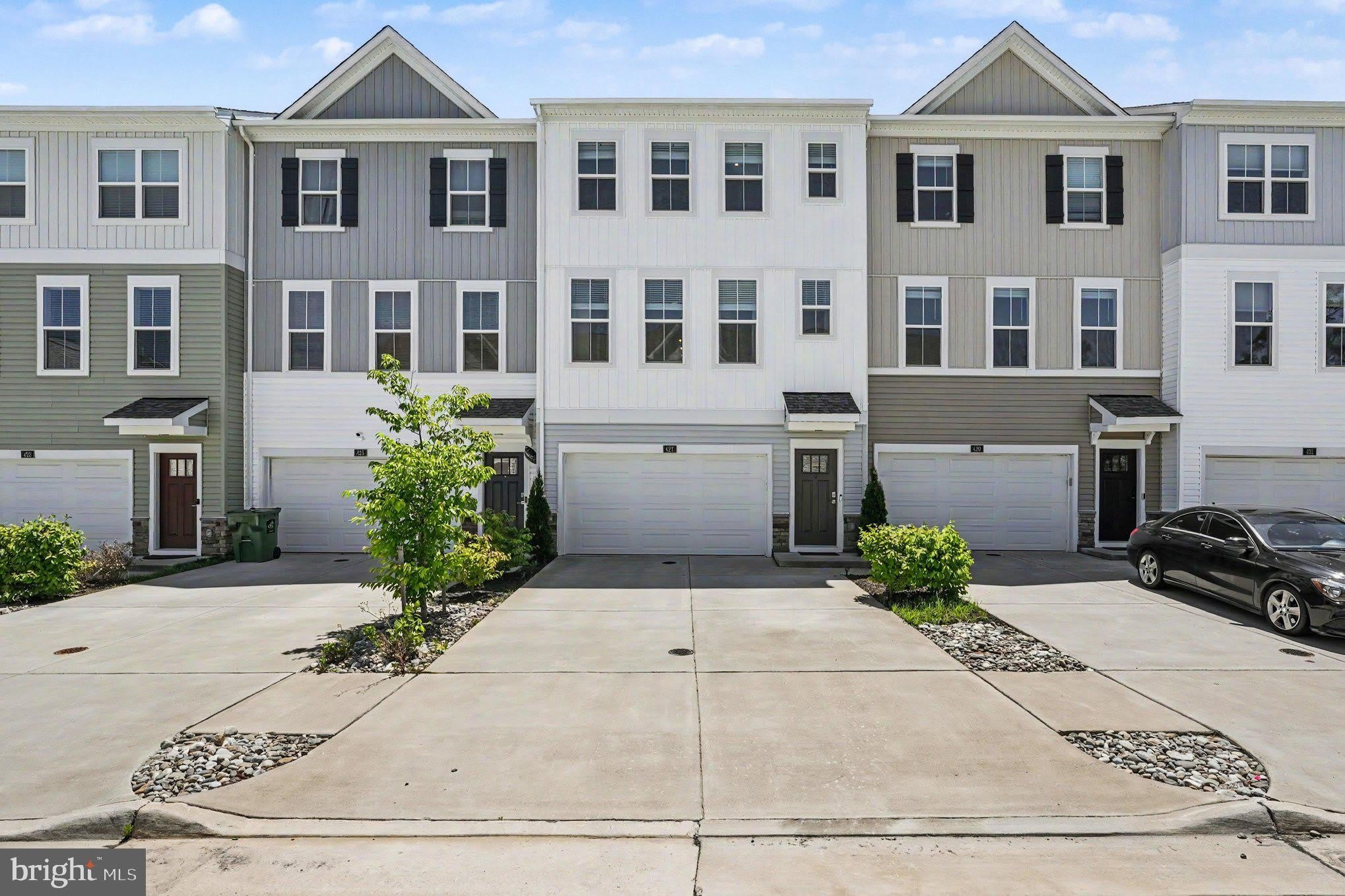 427 SNOWBERRY Lane – photo 2