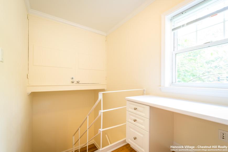 595 Vfw Pkwy – photo 4