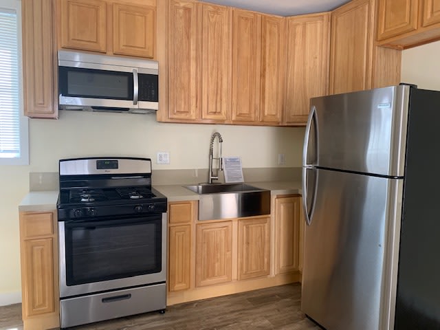 4355 Avalon Boulevard – photo 2