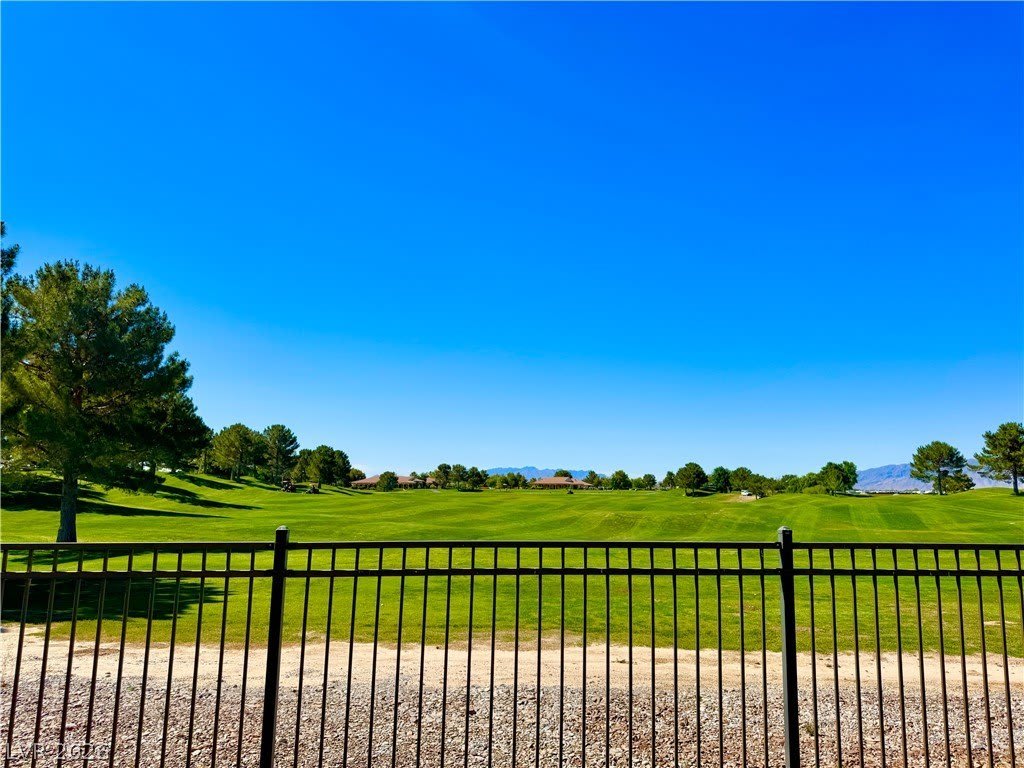 5025 E Beacon Ridge Drive – photo 4