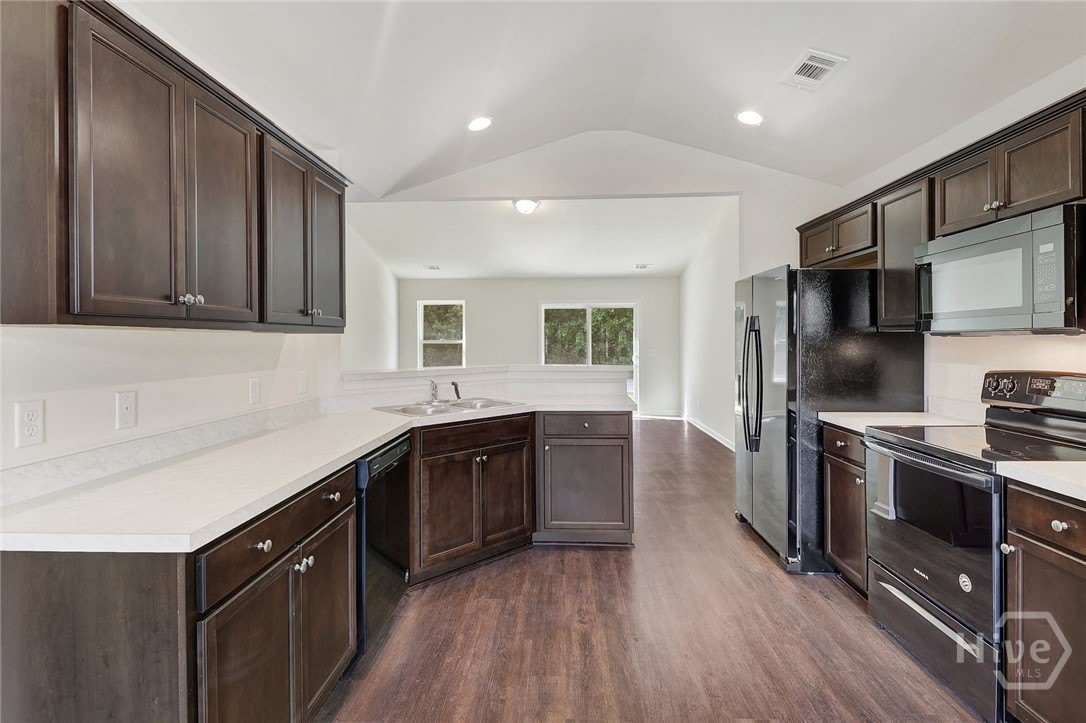 205 Willis Way – photo 5
