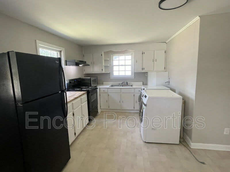 1102 Ferndale Lane – photo 4