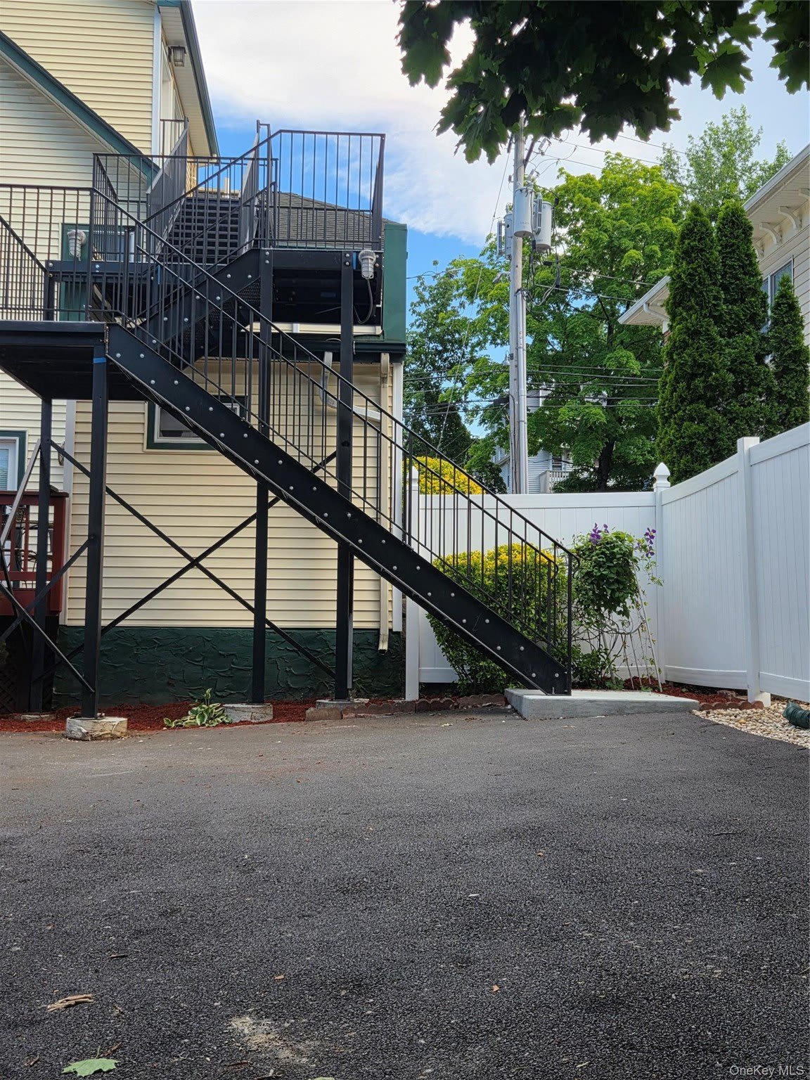 210 Main Street – photo 3