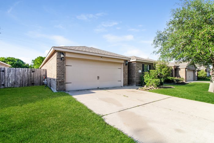 2107 Golden Topaz Drive – photo 2