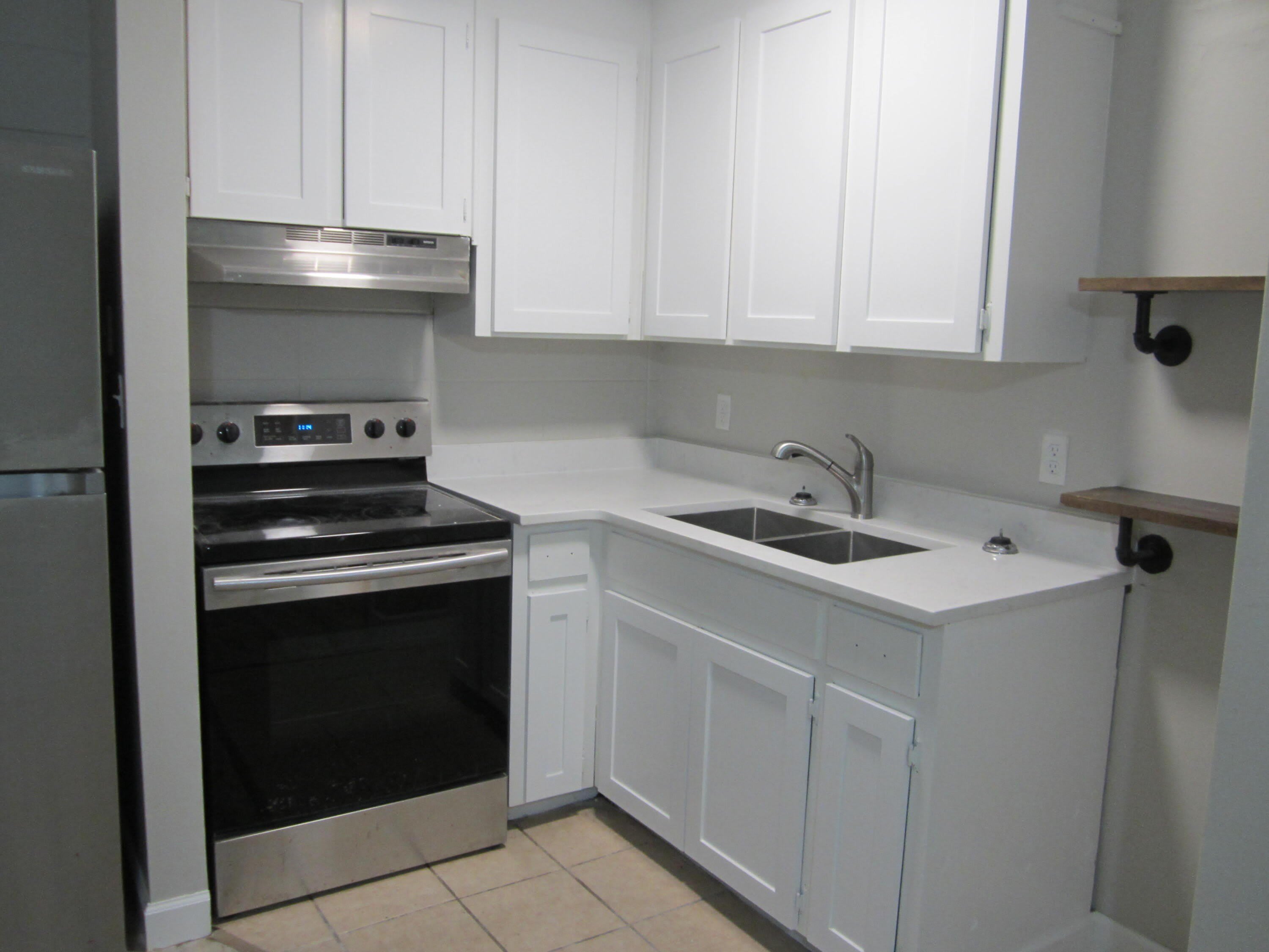 109 Se Chicago Avenue – photo 4