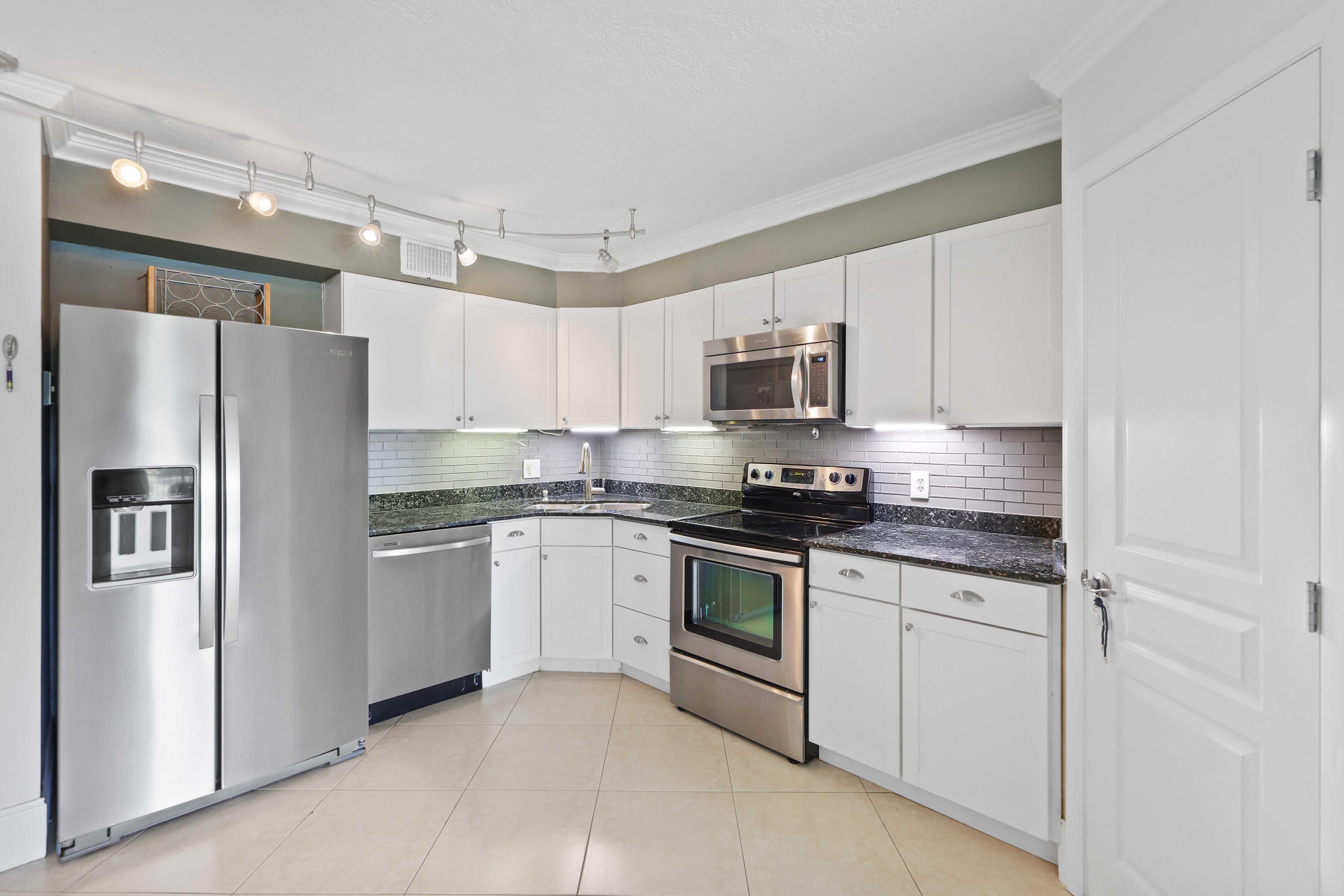 3020 FLORIDA Boulevard – photo 5