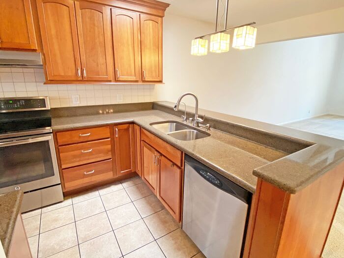 6032 Montgomery Corner – photo 4