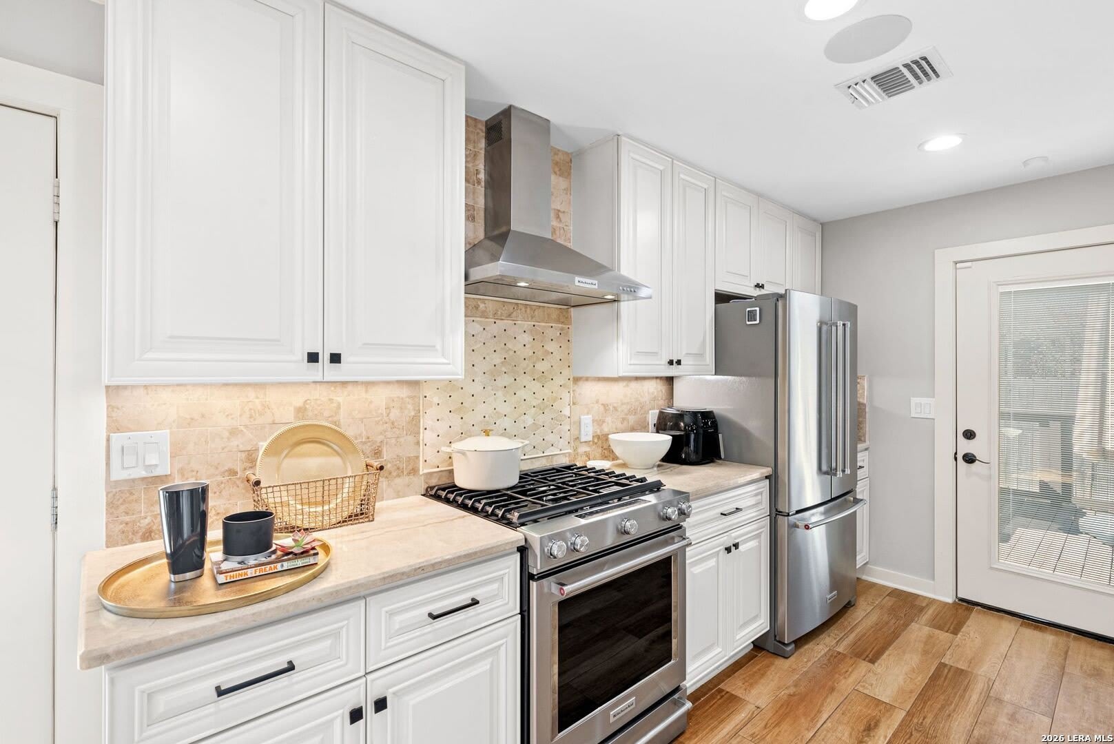 313 JAMES ST – photo 2