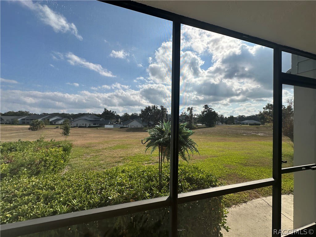 636 E Gilchrist Court – photo 3