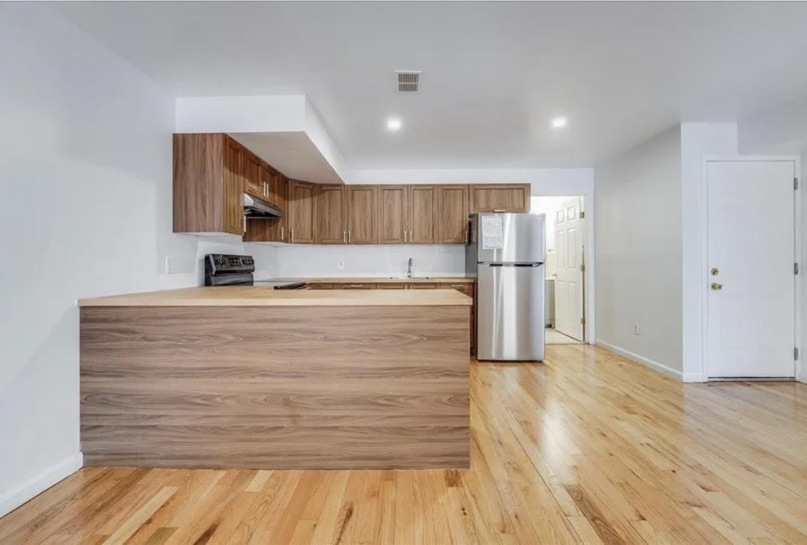 283 WINFIELD AVE – photo 4
