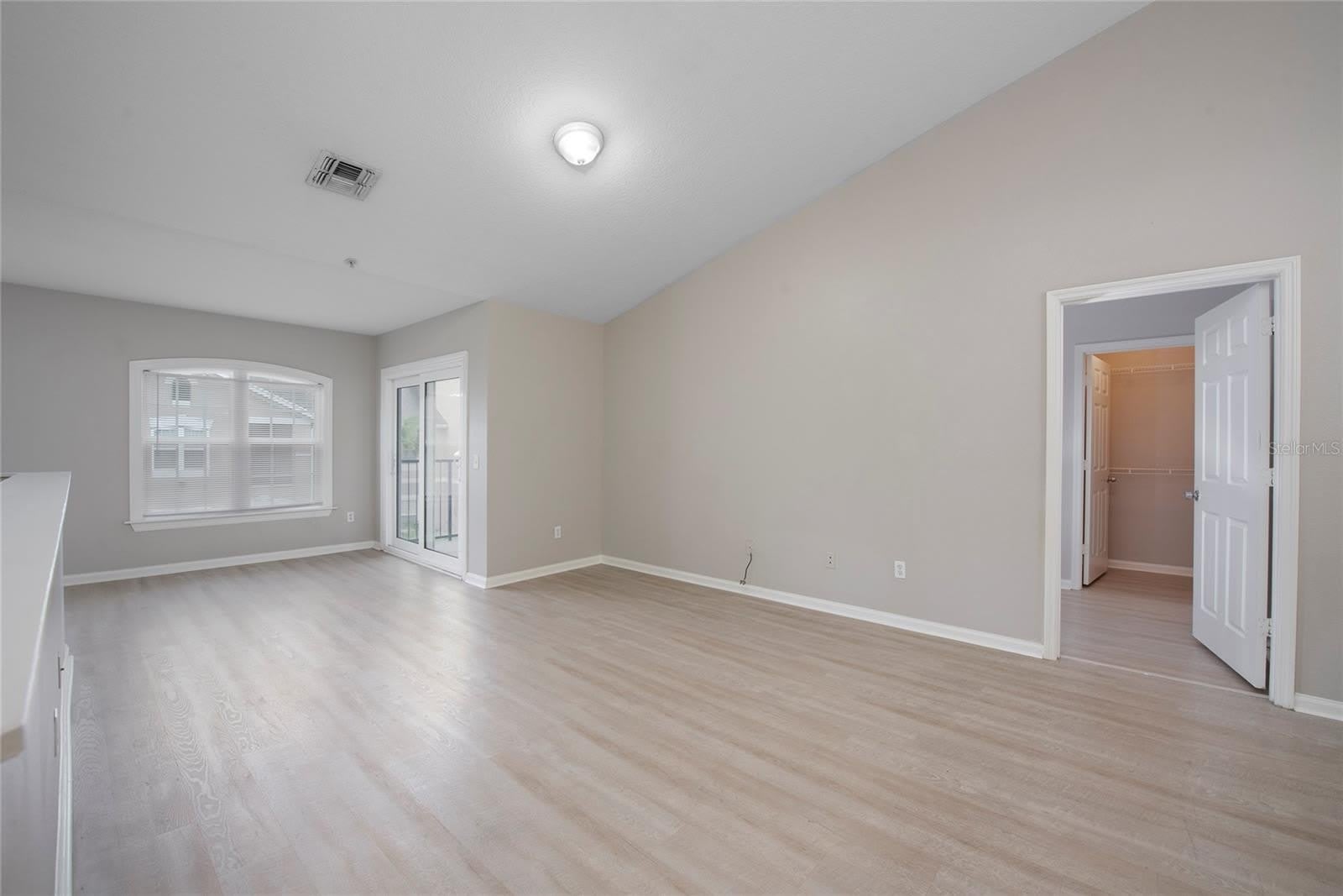 6548 SWISSCO Drive – photo 4