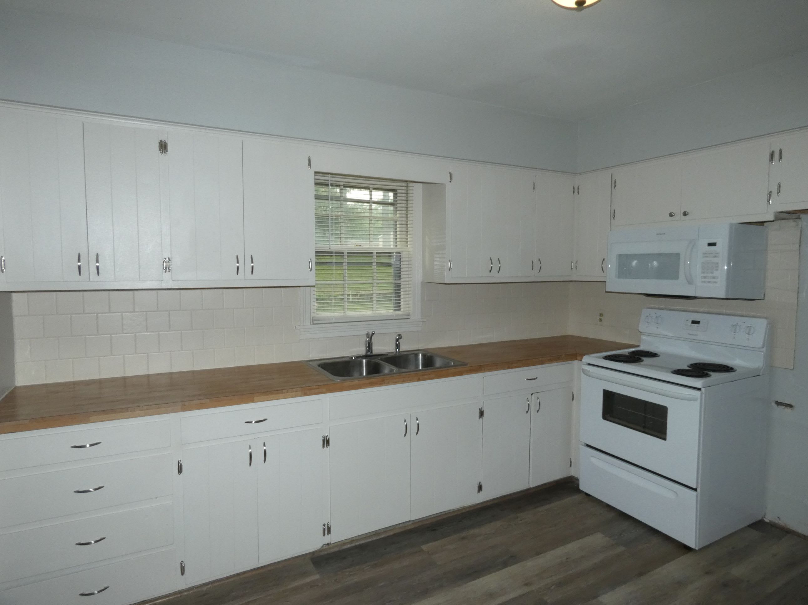 4701 N Green Hills Rd. – photo 5