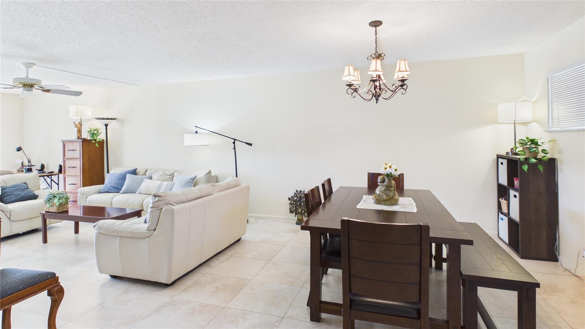381 S Hollybrook Drive – photo 2