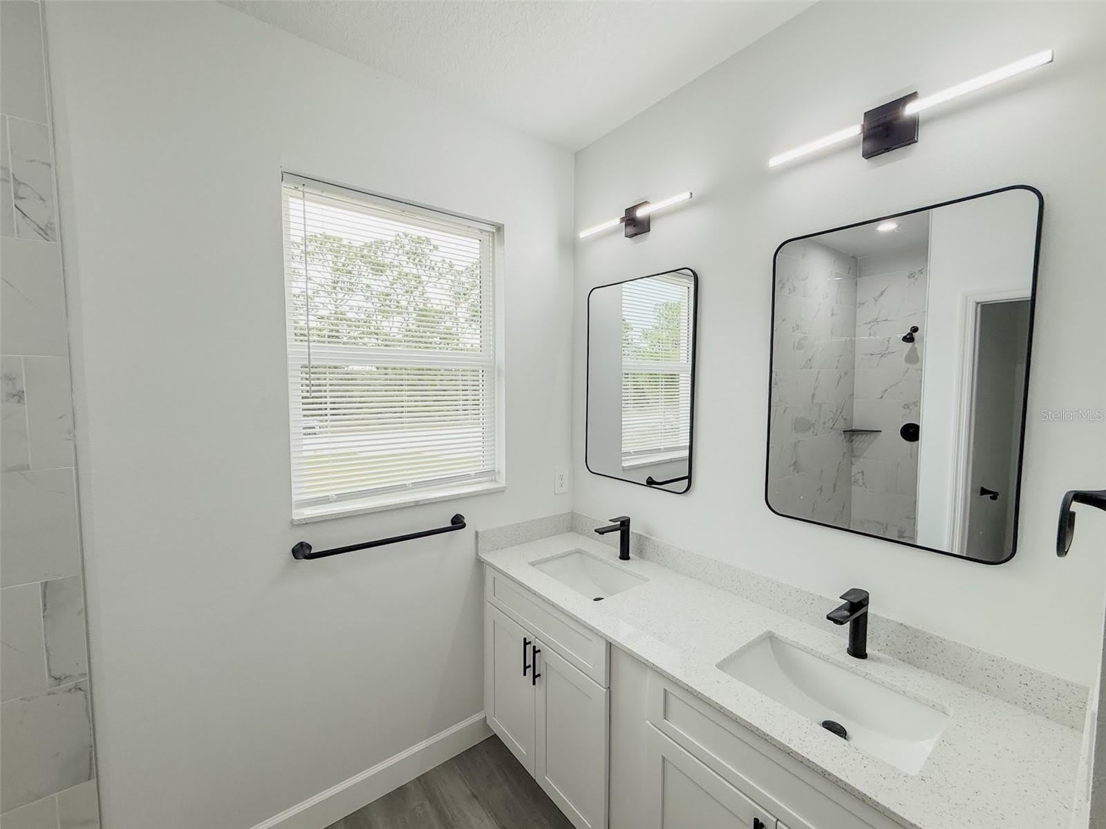 824 HANOVER Avenue – photo 3