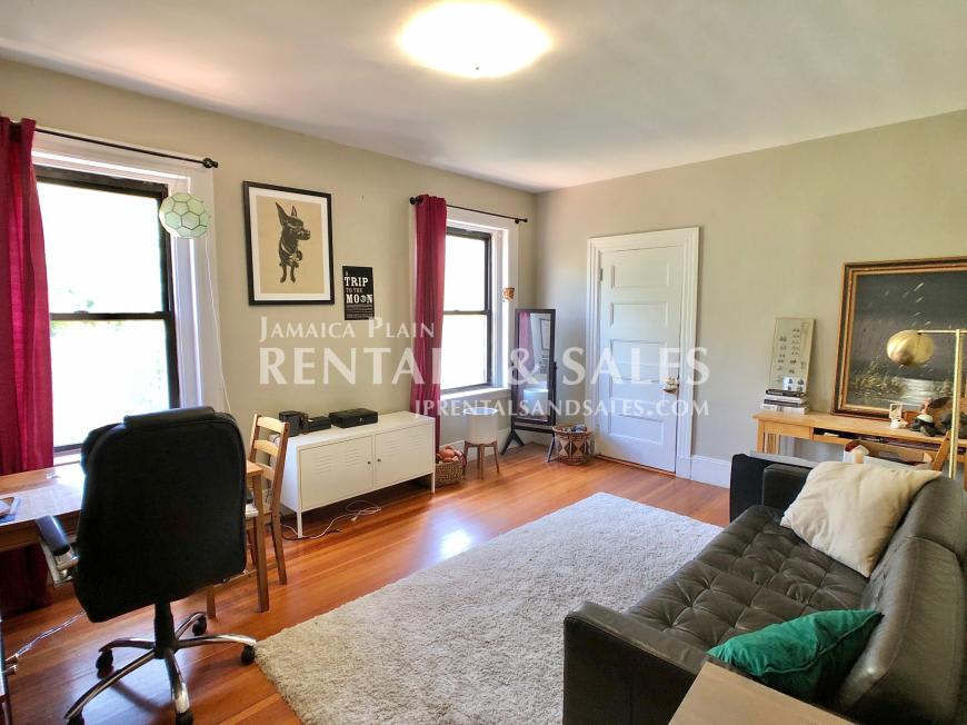 5 Glen Rd. – photo 4