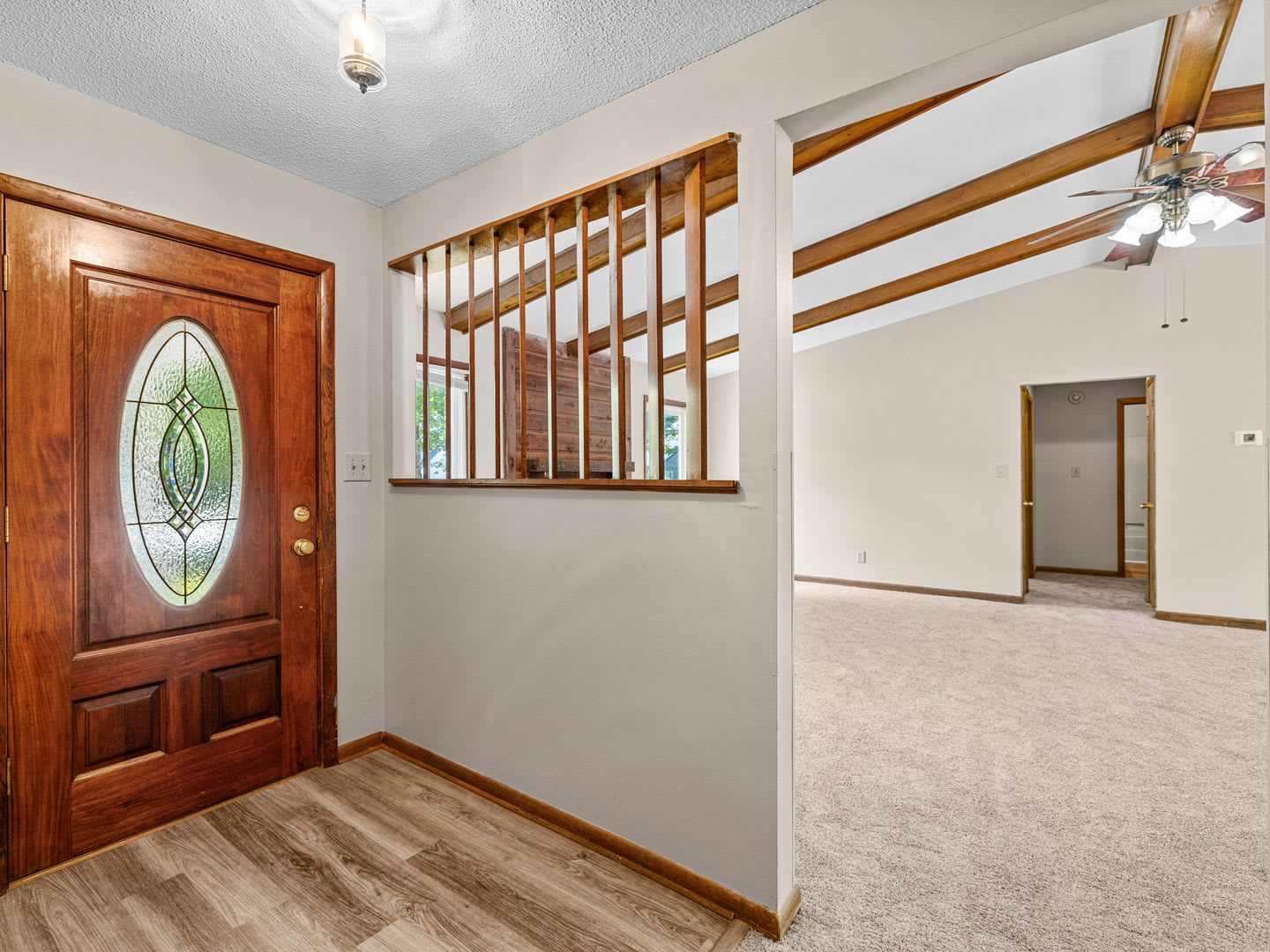 Home in Cul-De-Sac – photo 4