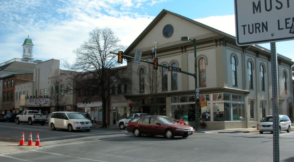 50 West High Street 203 – photo 3