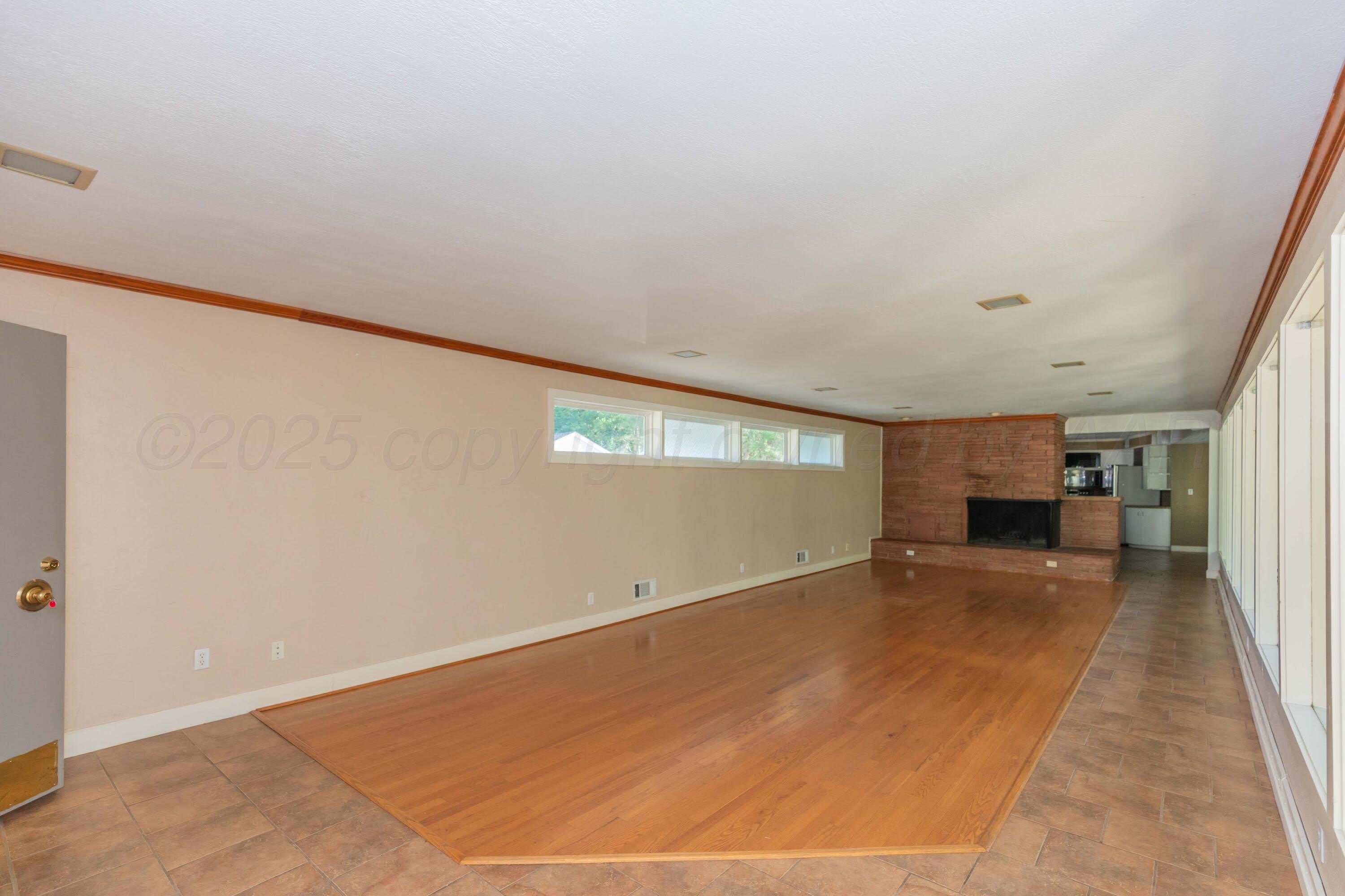 2601 S Ong Street – photo 4