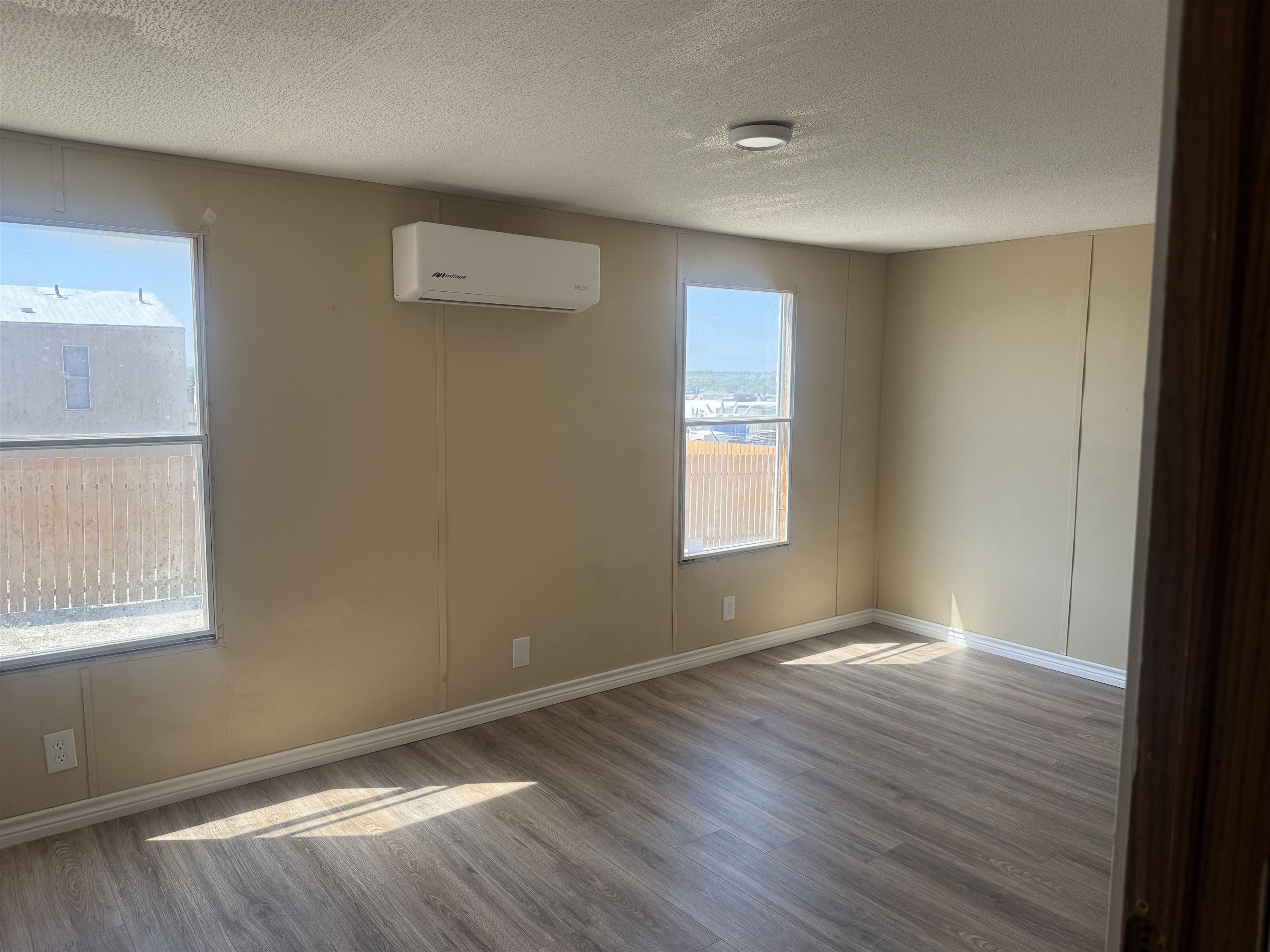 327 Lewis – photo 2