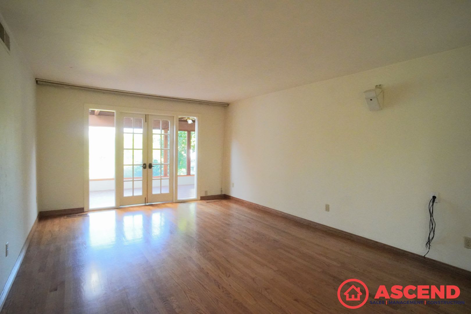 Stunning Home In Southwest Bakersfield! – photo 4