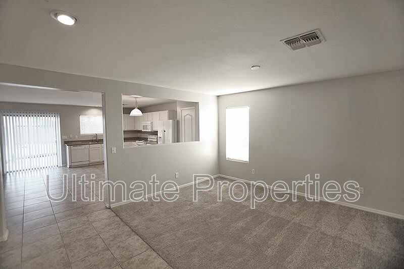 25885 W Twilight Ln – photo 2