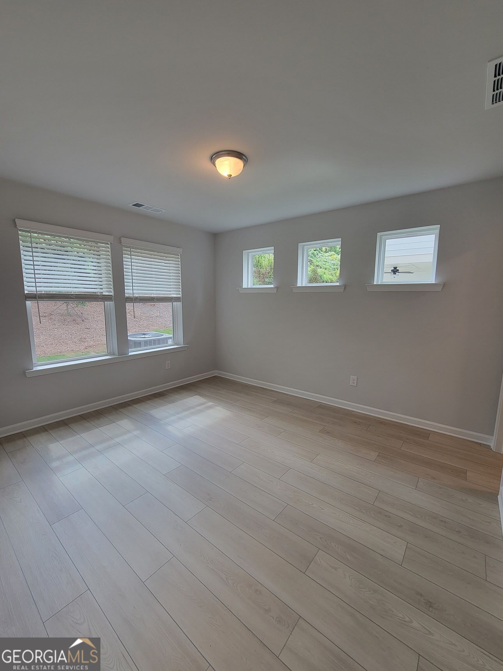 3203 Bateman Drive SW – photo 2