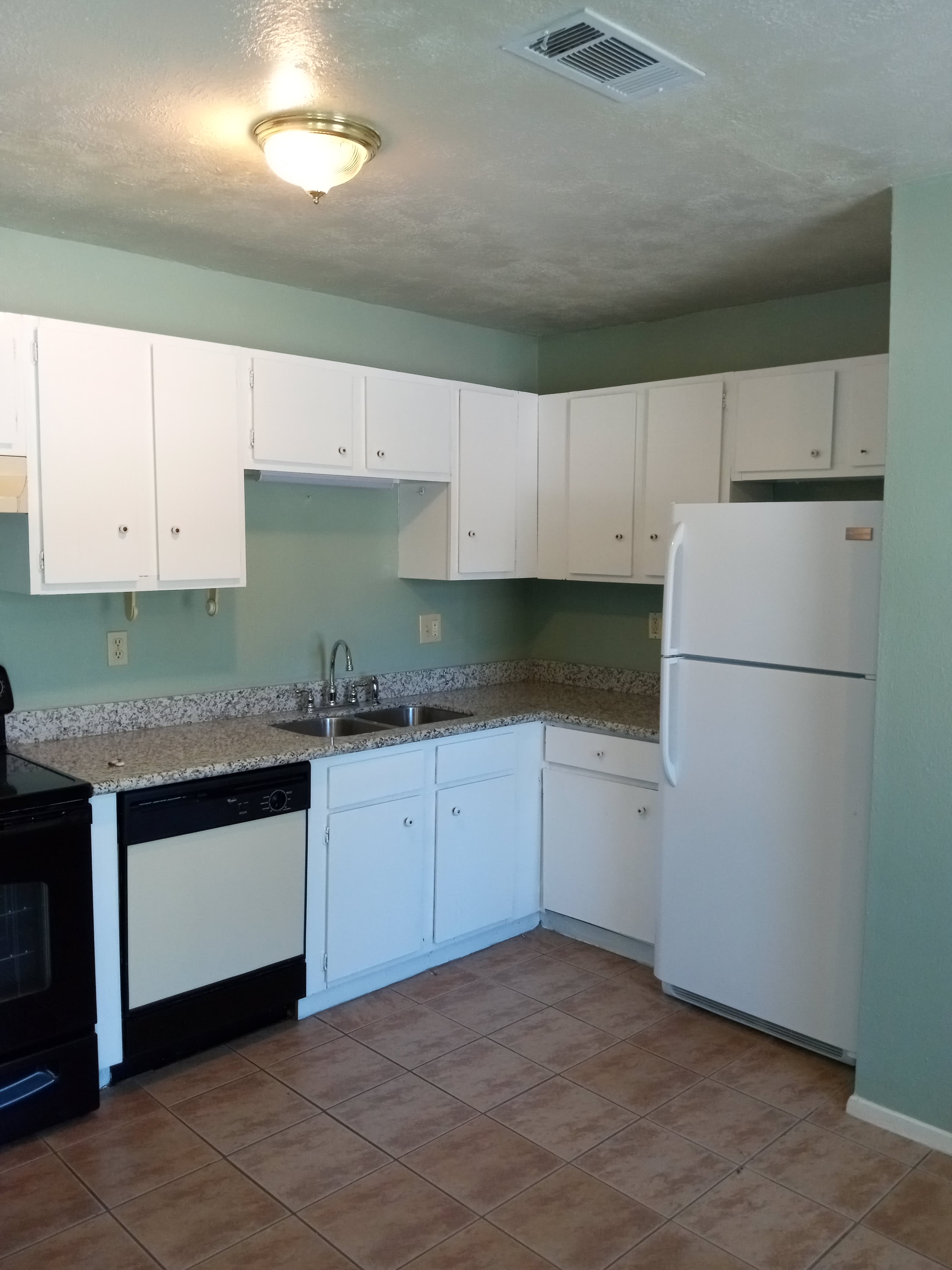 2320 San Pedro Dr – photo 4