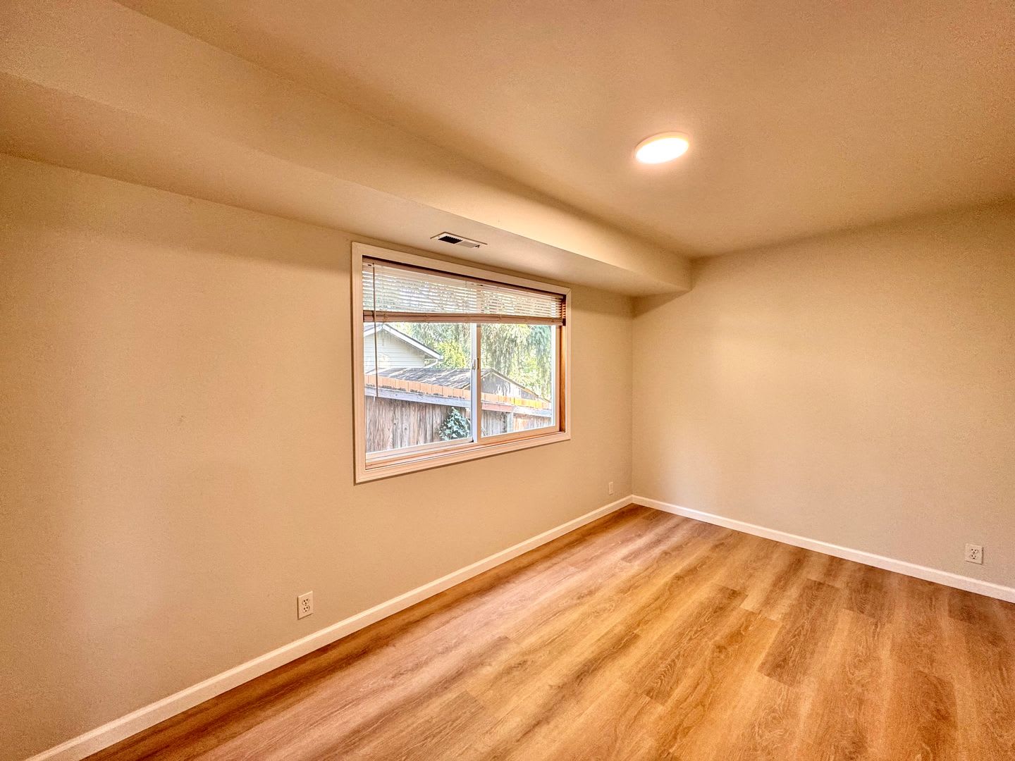 2620 NE 136th St – photo 4