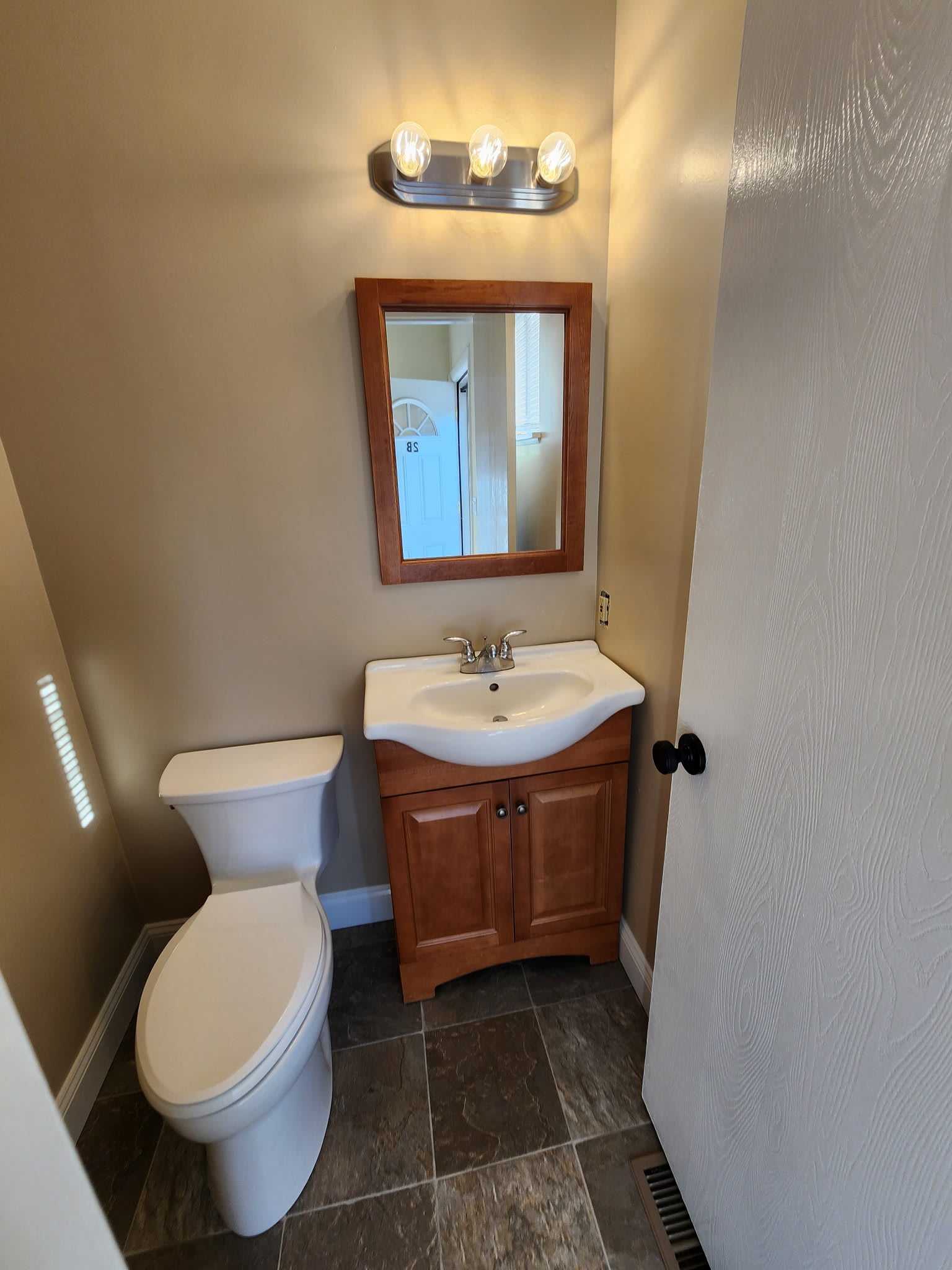 60 Wolfpit Avenue – photo 2