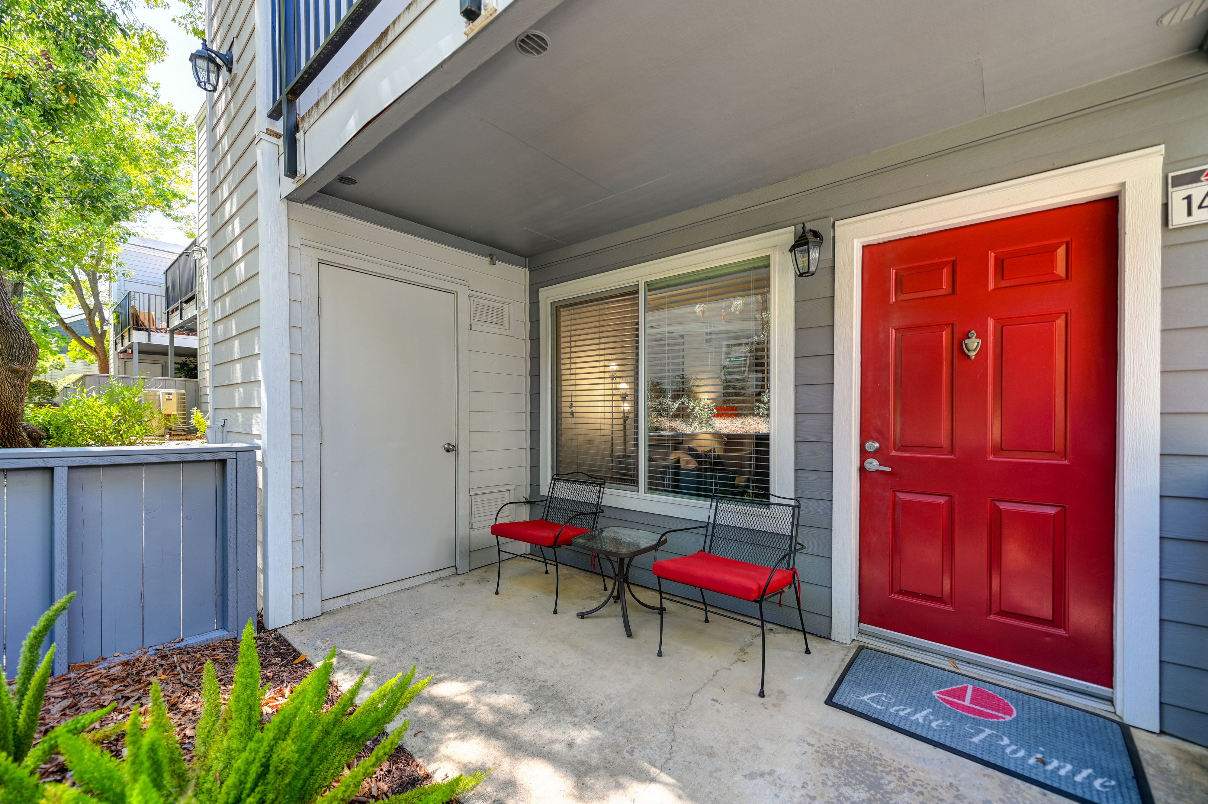 Lake Pointe Apartments – photo 1