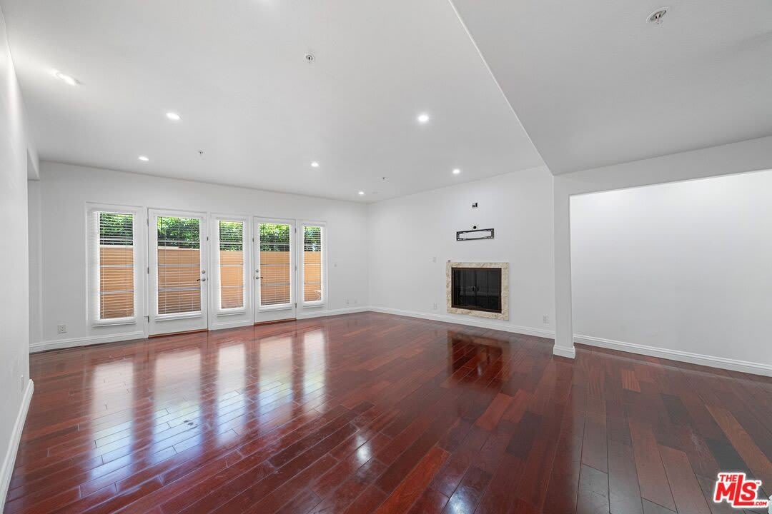 235 S Gale Dr – photo 3
